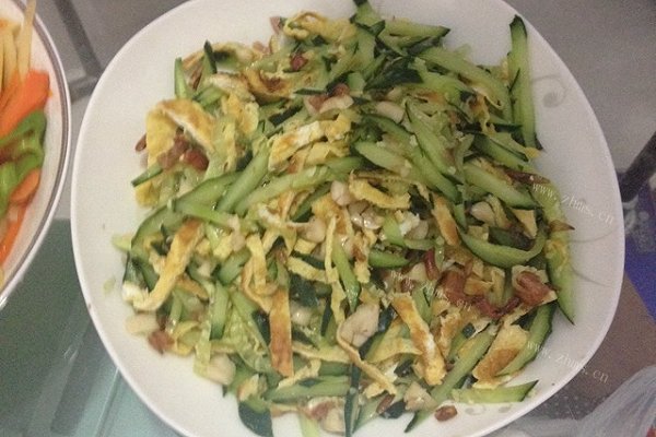 鸡蛋调黄瓜
