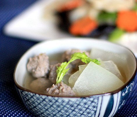 冬瓜汆丸子-假期给宝宝做的美食之一