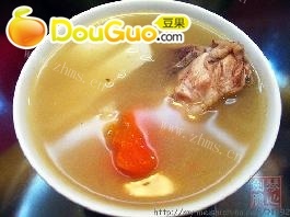 下饭的鲜淮山胡萝卜猪骨汤