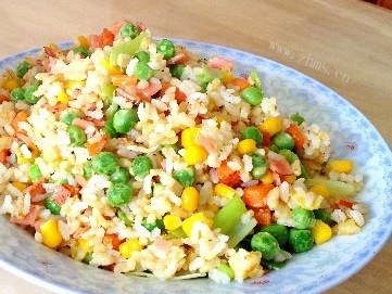 家常什锦蛋炒饭