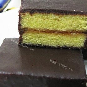 巧克力夹心方块蛋糕