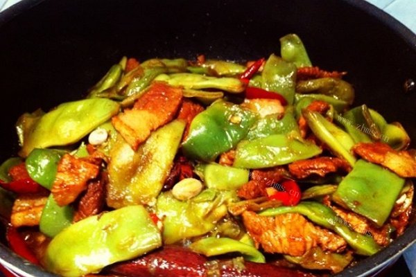 五花肉炖豆角