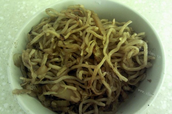 酸菜焖面