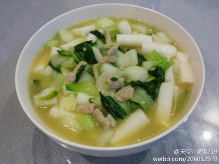自制青菜肉丝汤年糕
