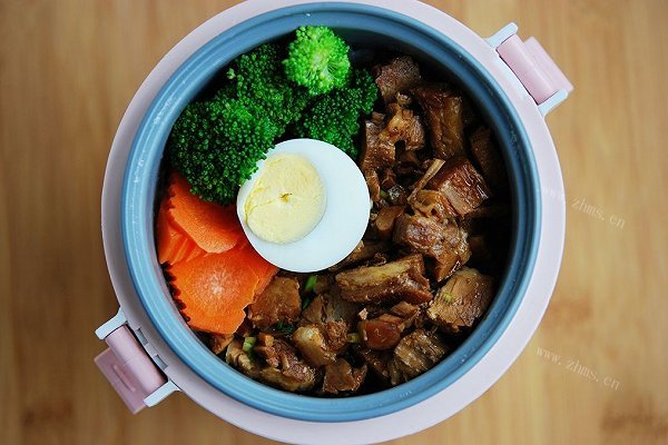 家常卤肉饭