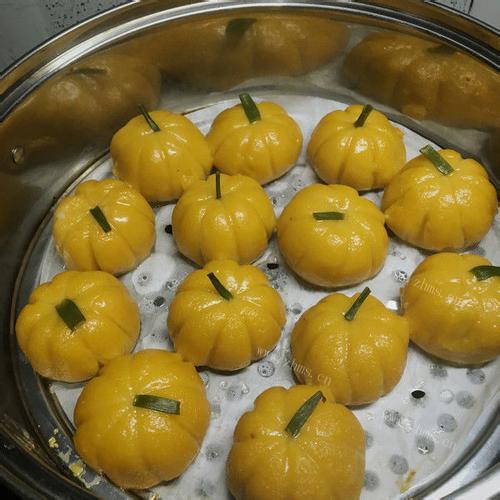 妈妈教我做南瓜饼
