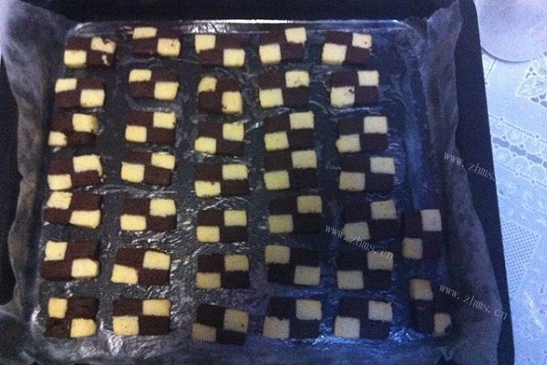 双色小棋格饼干