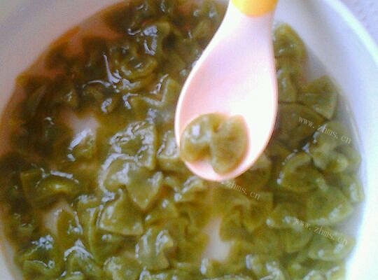 宝宝辅食之芹菜蝴蝶面