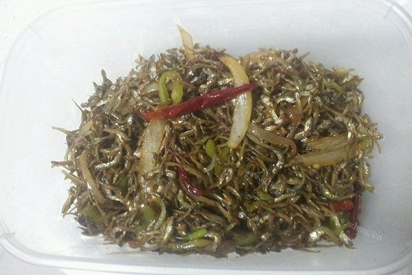 自制炝小银鱼