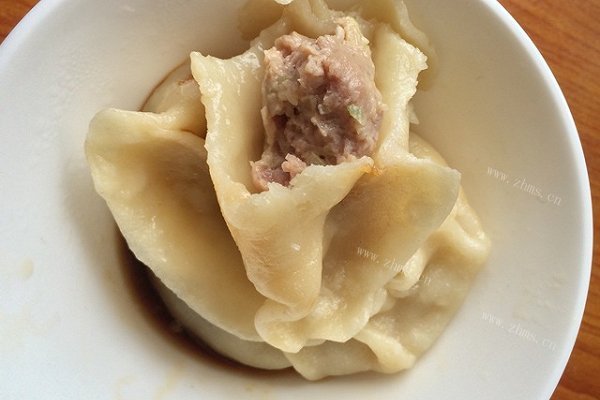 家常猪肉白菜蒸饺