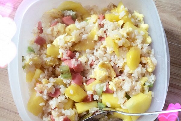 菠萝炒饭