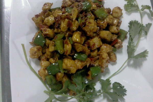 酸辣鸡丁