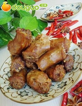 麻辣鸭脖