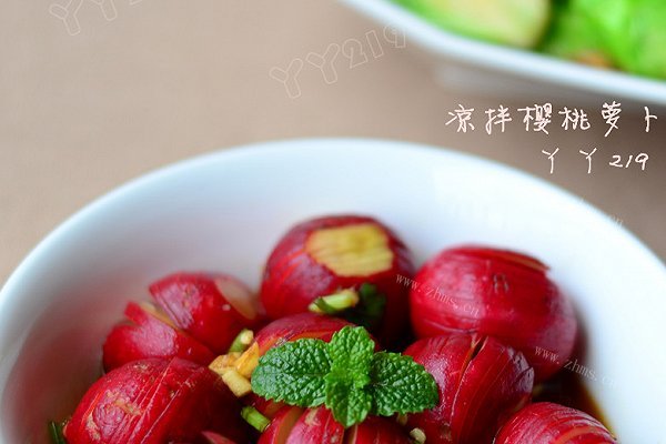 凉拌樱桃萝卜