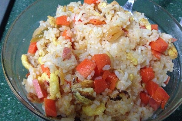简易泡菜什锦炒饭