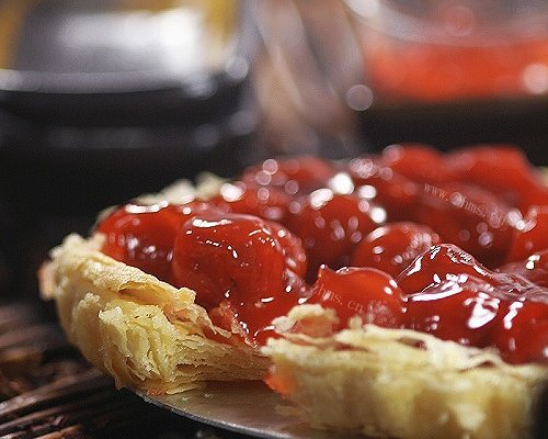 美味酥脆樱桃派