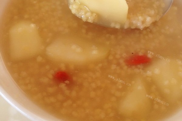 苹果小米粥