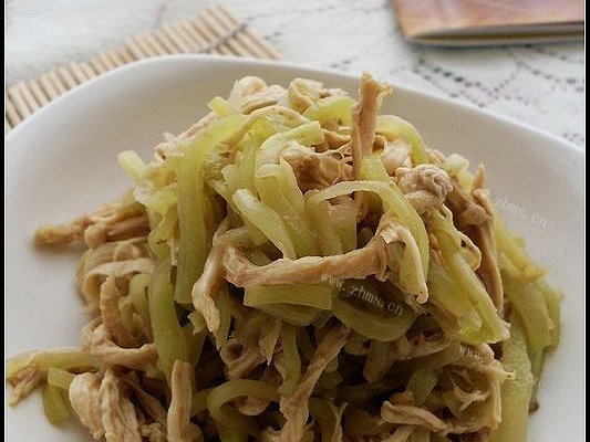 家常凉拌鸡丝莴笋