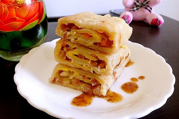 电饭煲出好菜—香肠蛋卷