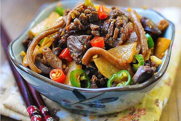 家常酸辣鸡杂