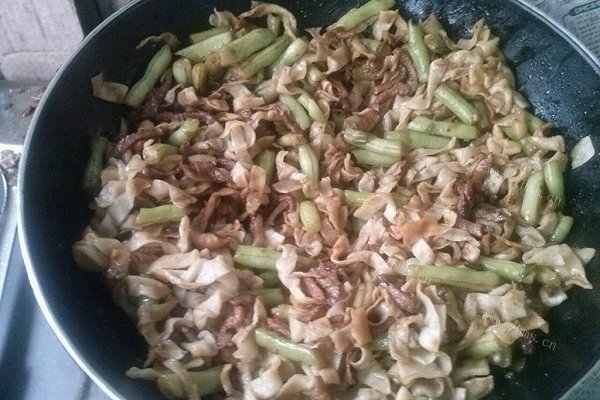 豆角焖面