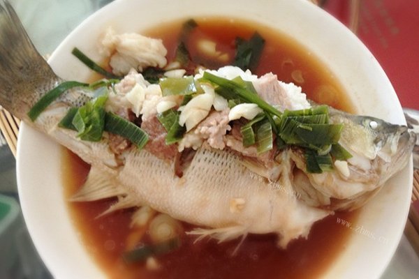 吴镇宇肥肉蒸鱼