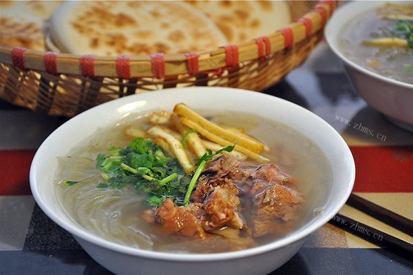 清炖羊肉汤