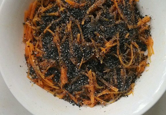 芝麻红丝-黑芝麻胡萝卜絲	