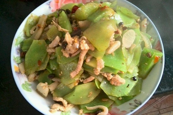 自制莴笋炒肉丝
