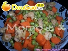 好吃的青豆红萝卜鸡丁