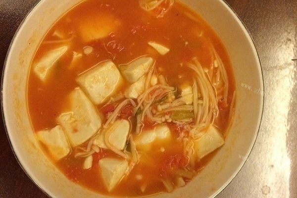 西红柿豆腐汤