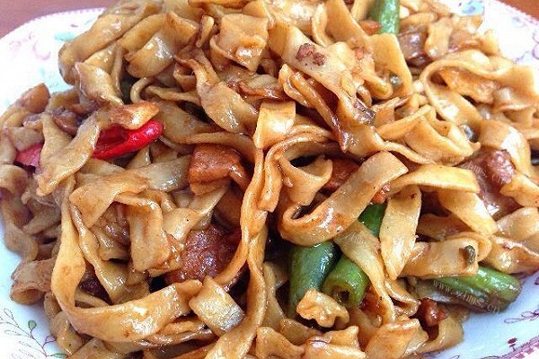 扁豆焖宽面