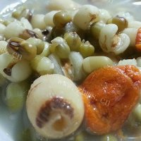 绿豆薏仁莲子粥