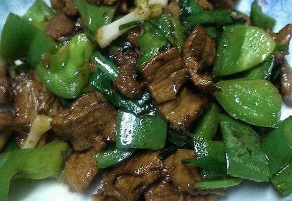 蒜香果椒牛肉片