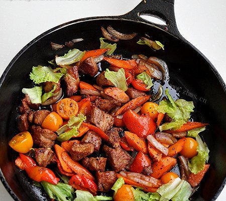 黑椒什锦香煎肉