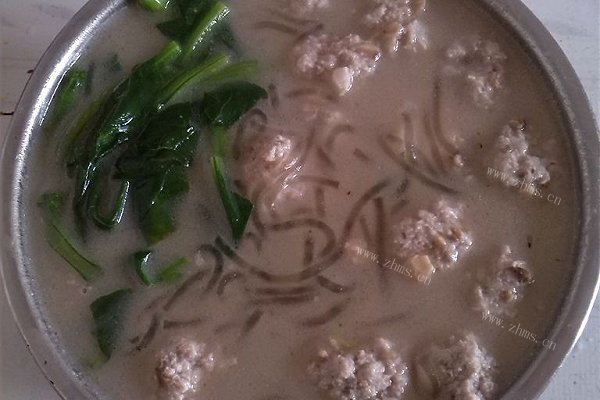 粉丝肉丸浓汤