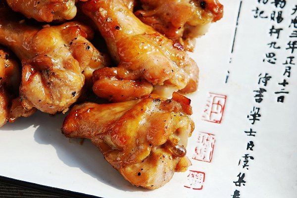 黑胡椒蜜汁烤翅