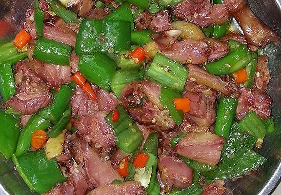 炒腊鸭腿