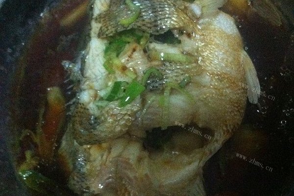 家常清蒸鲈鱼