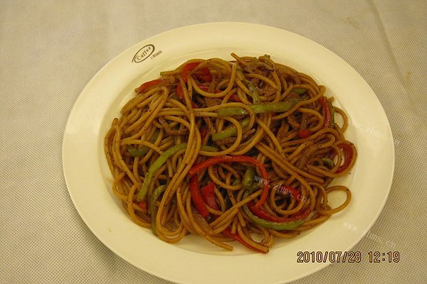 黑椒牛肉炒面