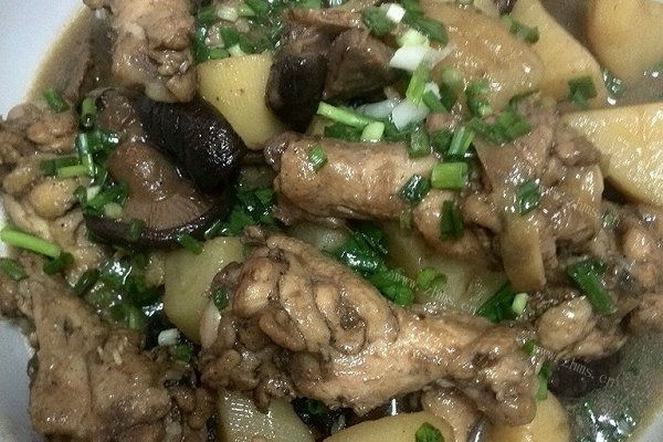 土豆炖鸡