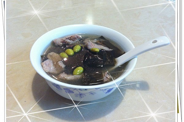 海带黄豆瘦肉汤