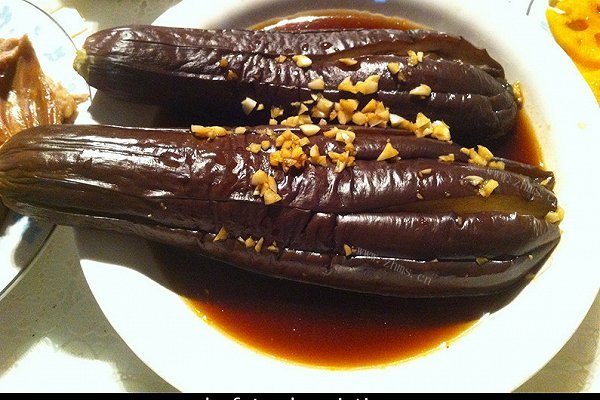 家常菜蒜蓉蒸茄子