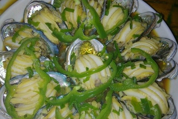 鲜美蒸鲍鱼