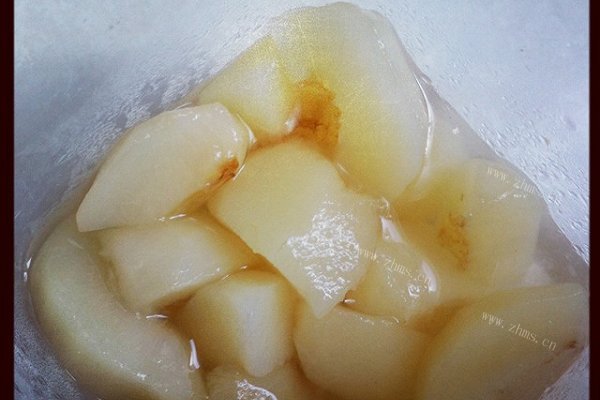 美味的糖水桃子