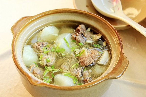 羊肉萝卜汤