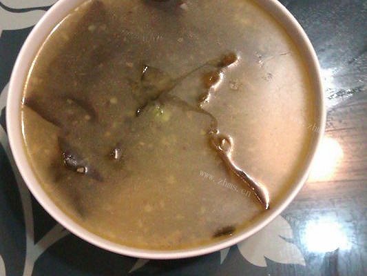 韩式海带排骨汤