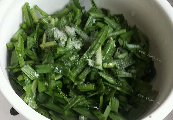 美味方便快速蒸韭菜