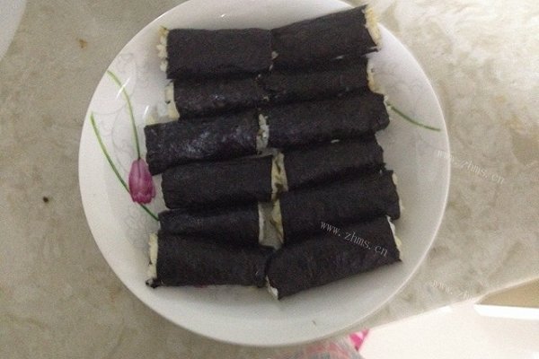 家常紫菜鳕鱼卷