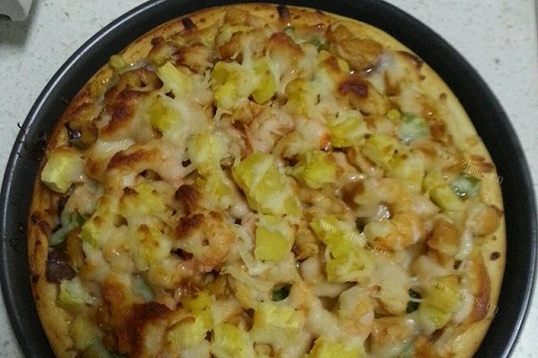 奥尔良鸡肉菠萝披萨